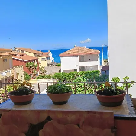 Casa Aria Di Mare 1 アパート カステルサルド